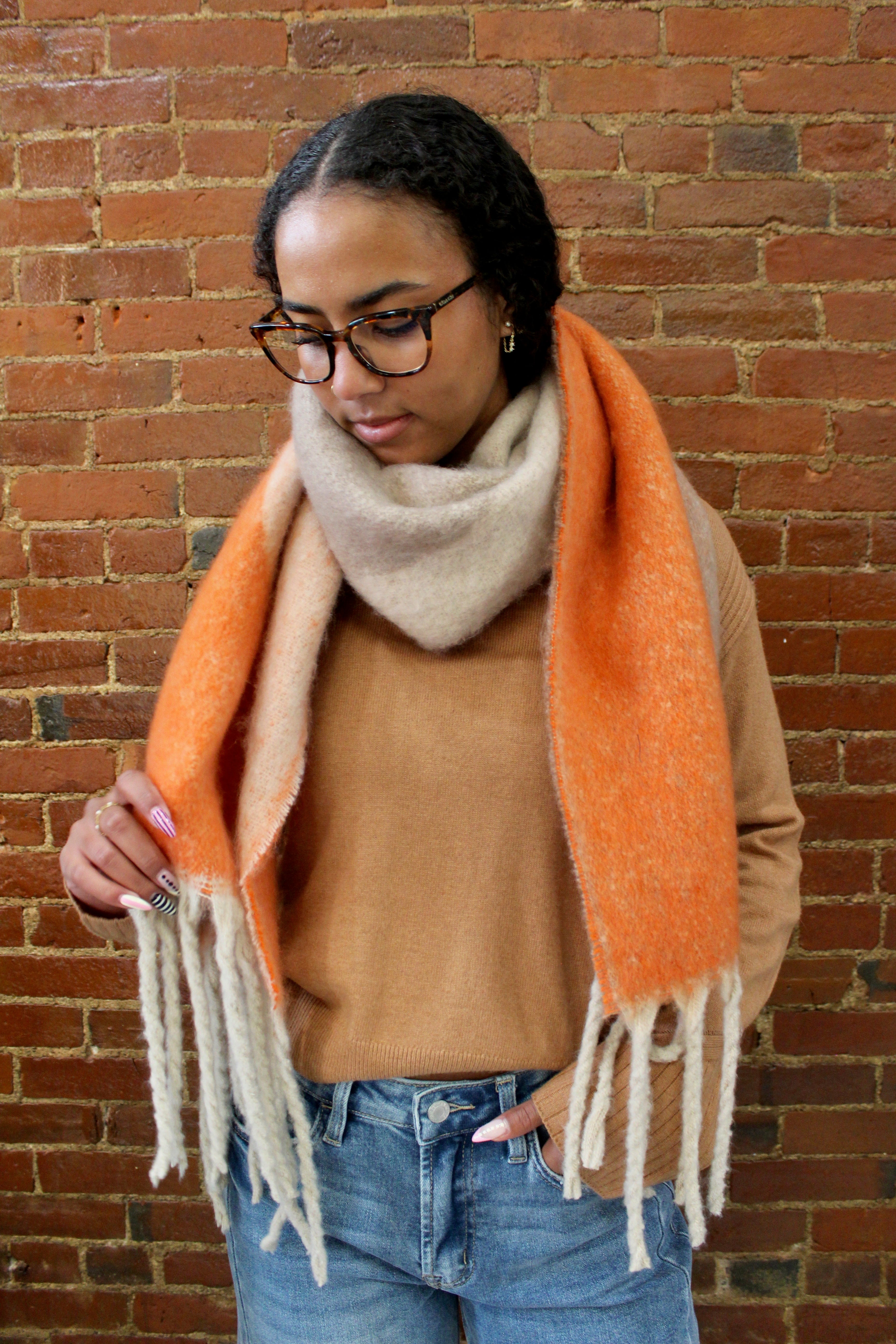 GEOMETRIC FRINGE SCARF