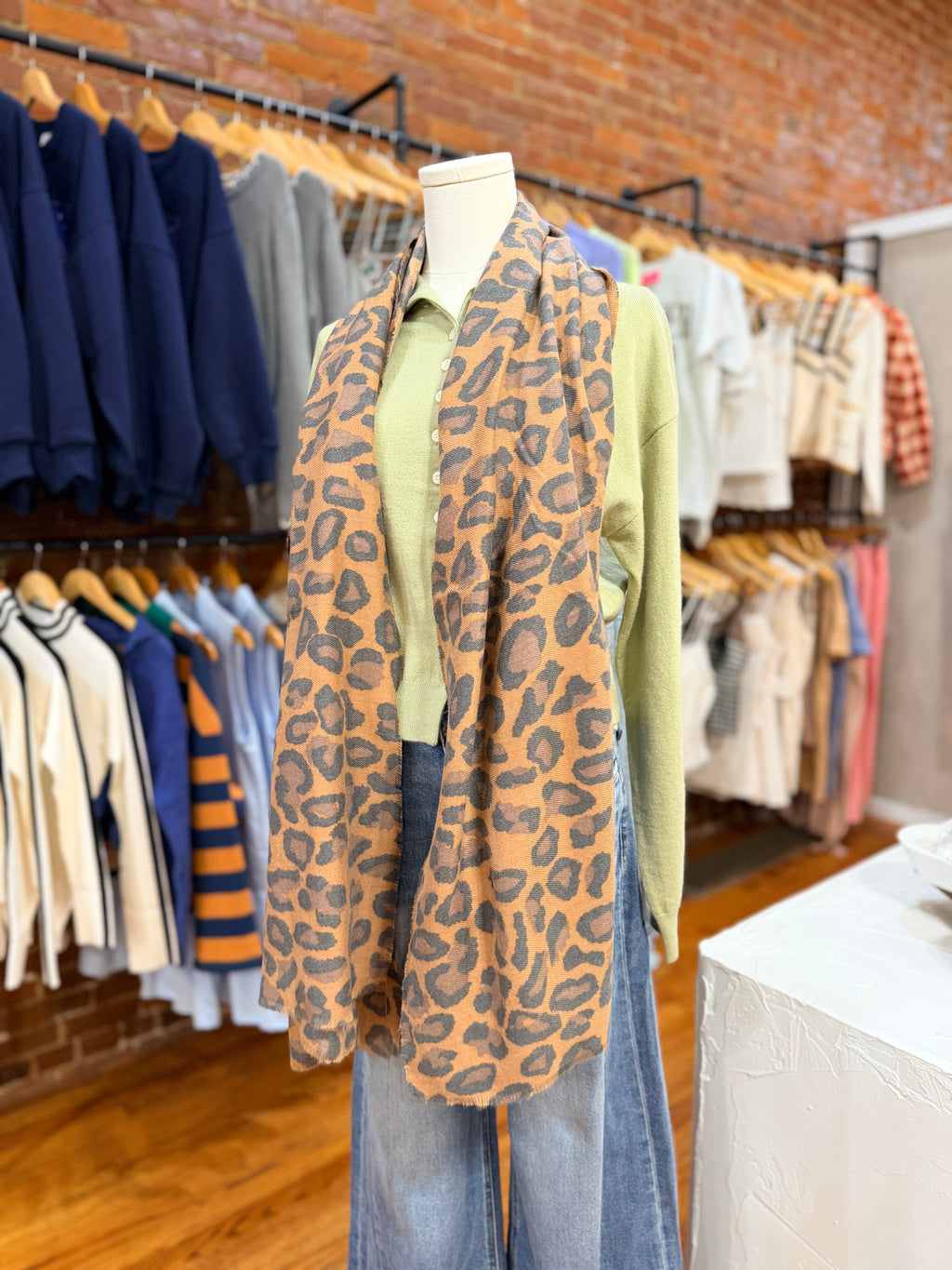 LEOPARD SCARF￼