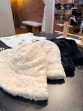 BLACK FUZZY BUCKET HAT