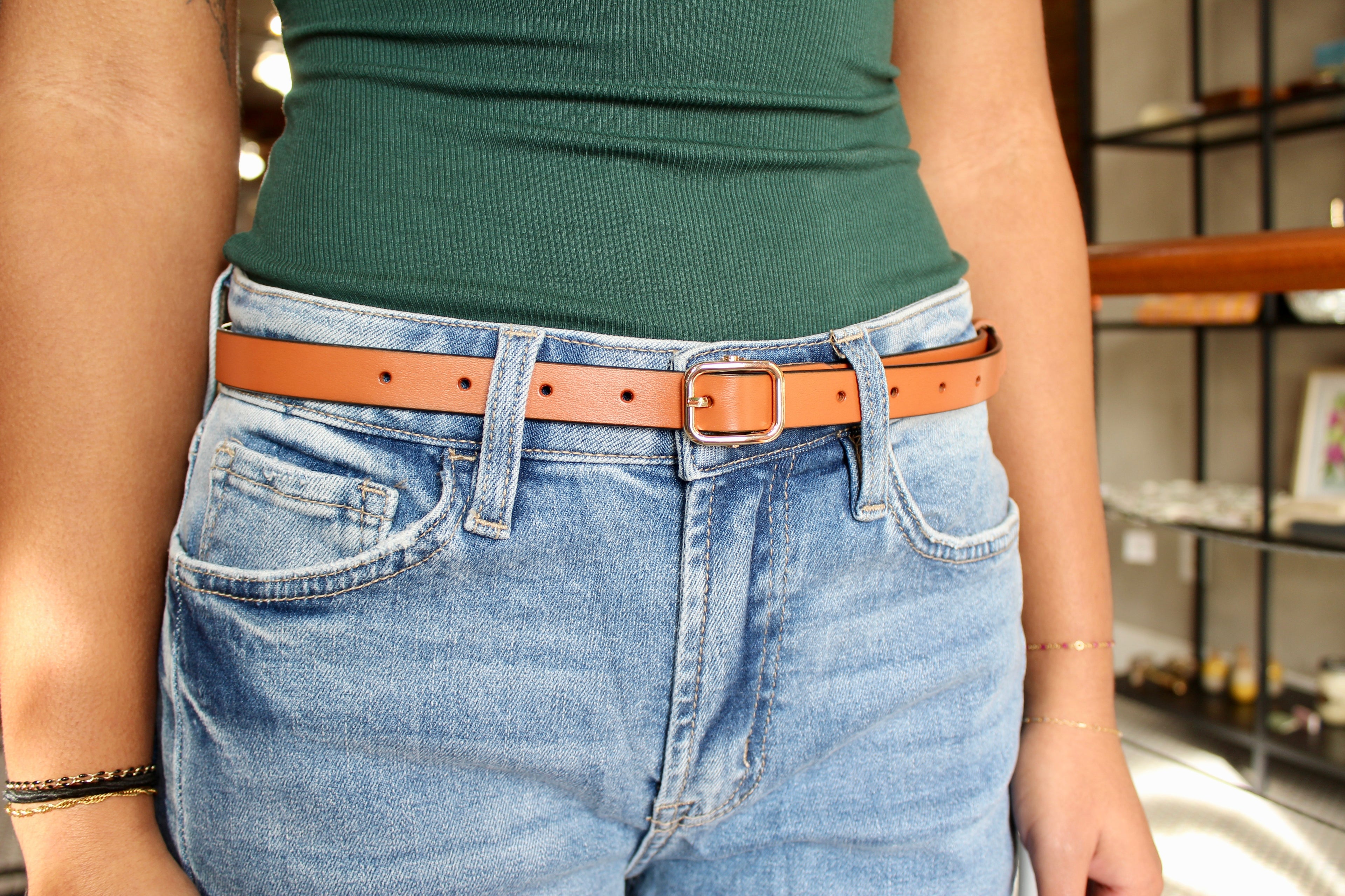 SKINNY CAMEL BELT